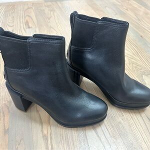 Sorel Black Ankle Boots